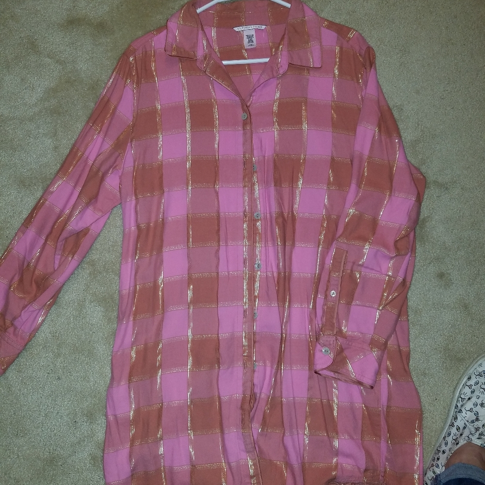 Night shirt. Never worn . It is new never washed